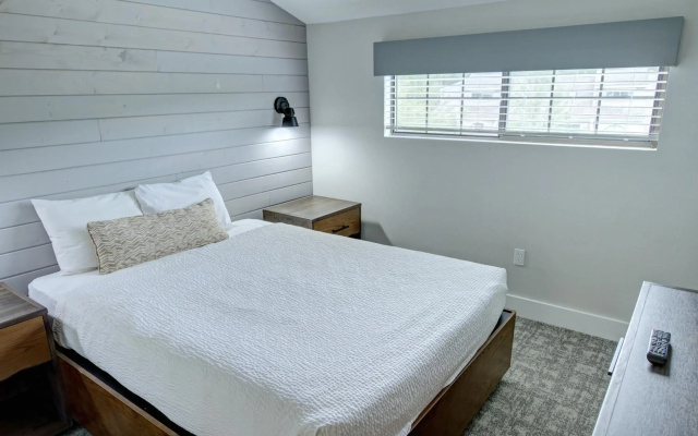 Pocono Mountain Villas MOD Collection by Sonesta