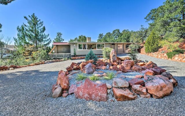 Sedona Stardust Hideaway' w/ Patio & Mtn Views!