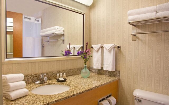 Silver Cloud Inn - Mukilteo Waterfront