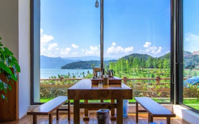 Just Life Inn (Zixing Dongjiang Lake Bailang Scenic Spot)