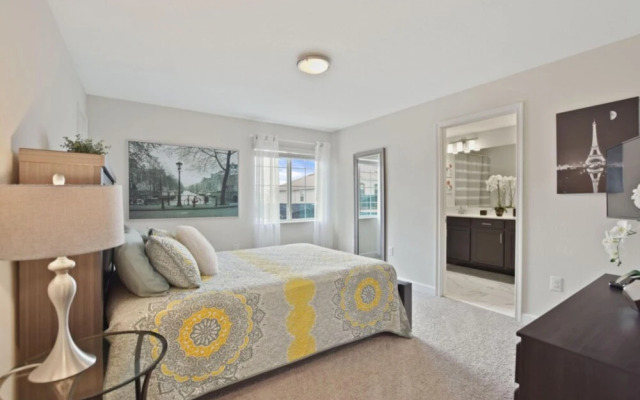 5BR ChampionsGate Town Home