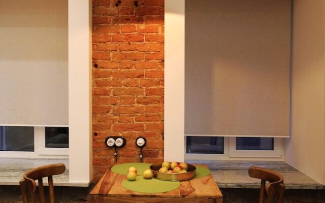 Cohome Apartment Lomonosova 24