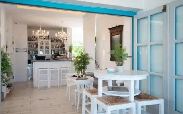 Hotel Anthousa