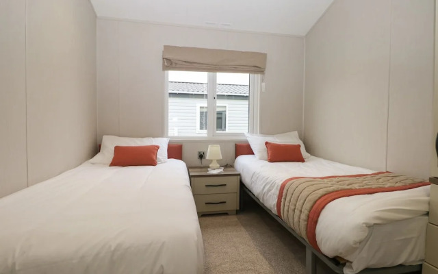 Lodge at Chichester Lakeside