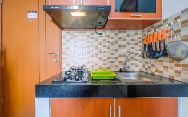 Minimalist 2BR Apartment at Green Park View