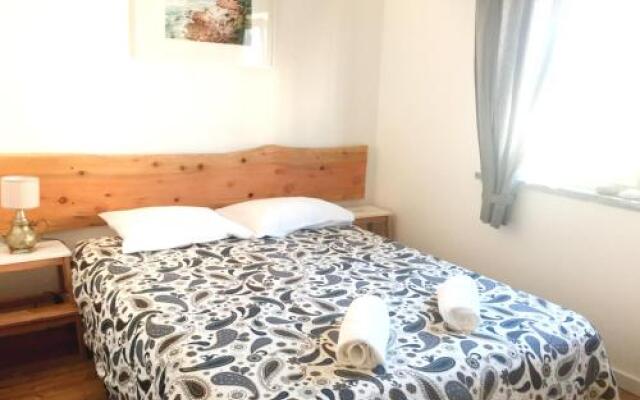 Sal da Costa Lodging