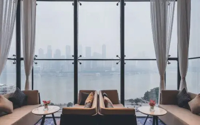Atour Hotel (Chongqing Nanbin Road Huangguan International River view)