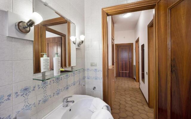 Emanuel Azzurro - Piano Rialzato 4