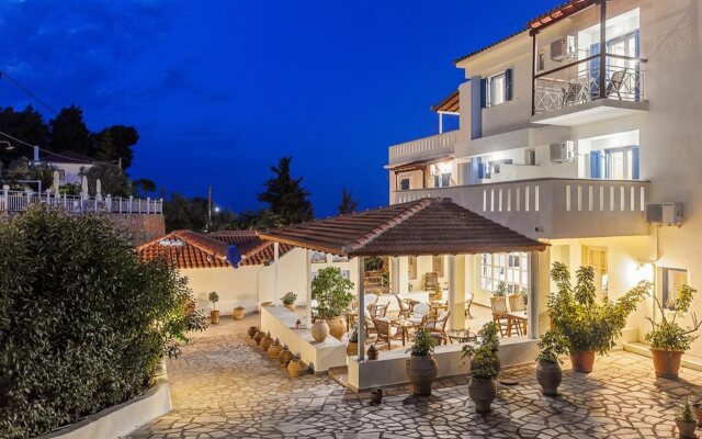 Stafylos Suites Boutique Hotel