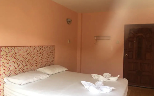 Palm Payom Village Resort