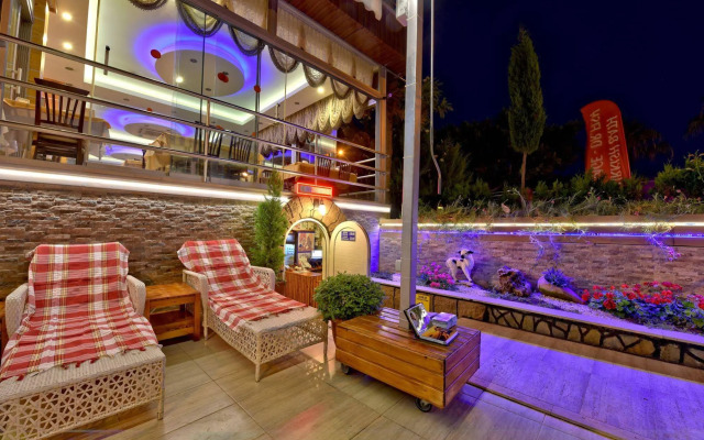 Kleopatra Melissa Hotel