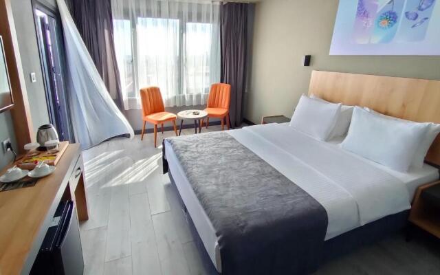 Mi̇lls Hotel