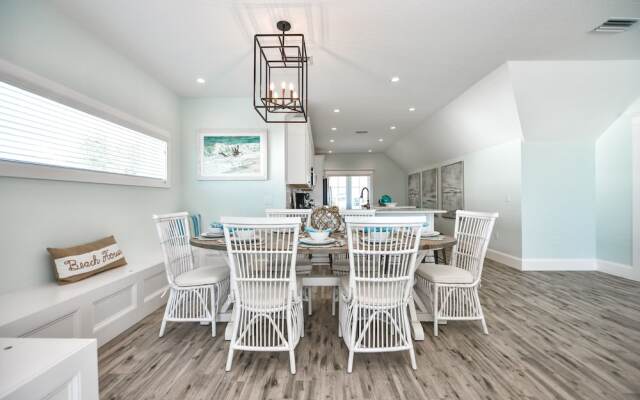 Aloft on Canal by SKLRP