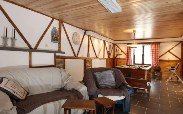 Family House with Large Garden & Games Room near Bambois Lake - фото 4