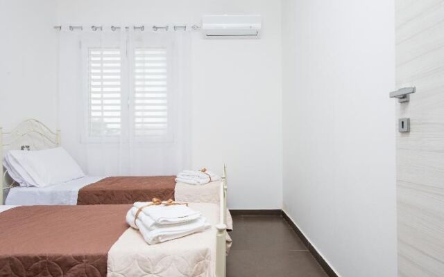 Galileo Suites  Apartments