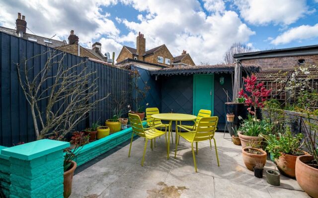 Guestready - Sunny 2BR Home in Walthamstow + Garden