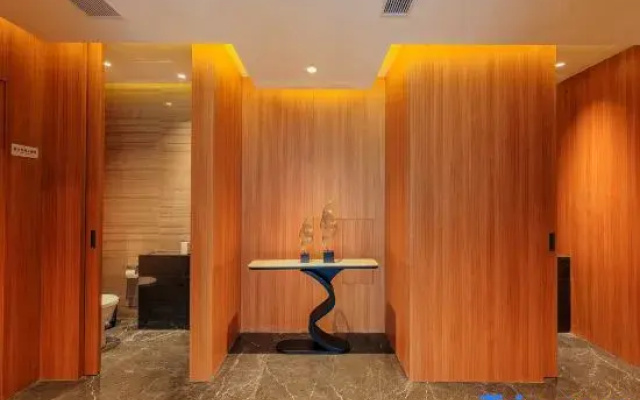 Suiton Plus by Paxton Chengdu (Du Fu Thatched Cottage · Wanshouqiao Metro Station Branch)