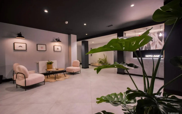 U-Hotel Dario Lugo