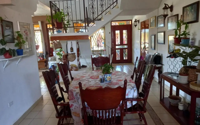 Hostal Familiar La Casita De Los Kimmell