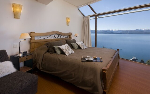 Luxury 3-Bedr Penthouse Lake Views TD3