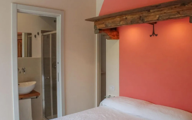 A Charming Stay in Casola in Lunigiana