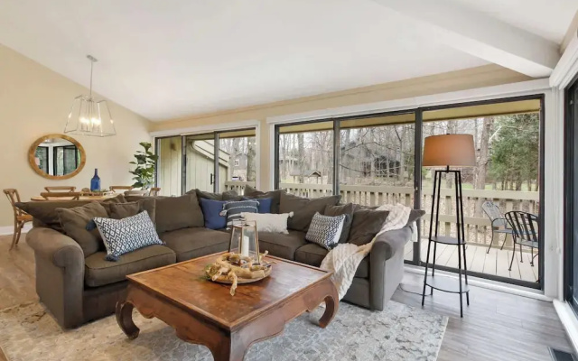 Abbey Springs - Private Community & Amenities!