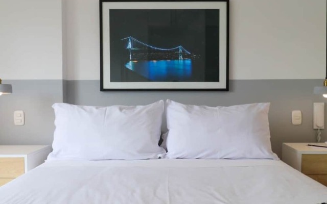 w Modern 2BR With Balcony in Barranco