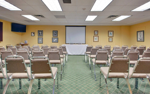 Holiday Inn Express by IHG