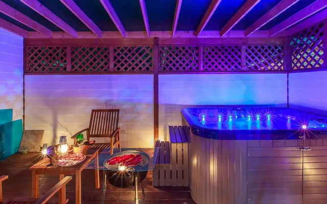 Lake and Pine Spa Pension