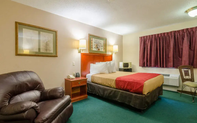 Mitchell Inn and Suites