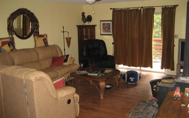 Yosemite Bass Lake House