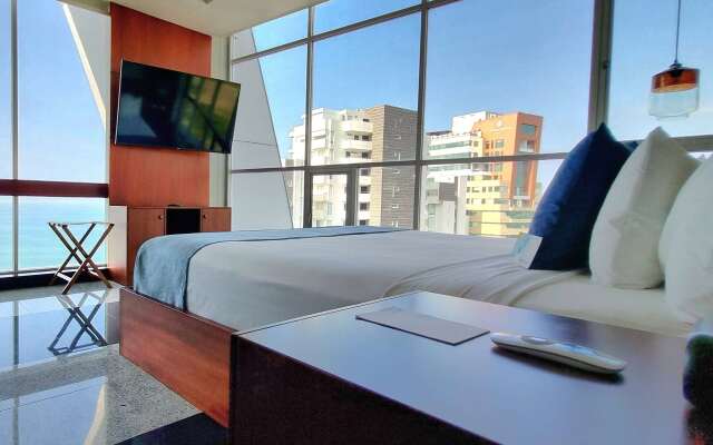 Wyndham Manta Sail Plaza Hotel & Convention Center