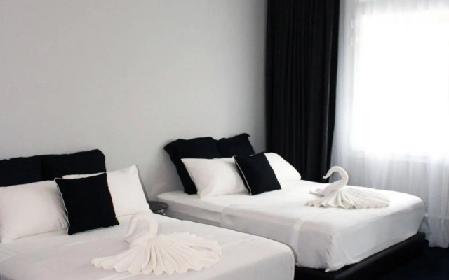 Reggae Mansion Suite