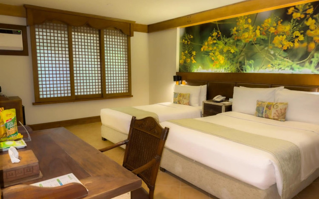 Costabella Tropical Beach Hotel