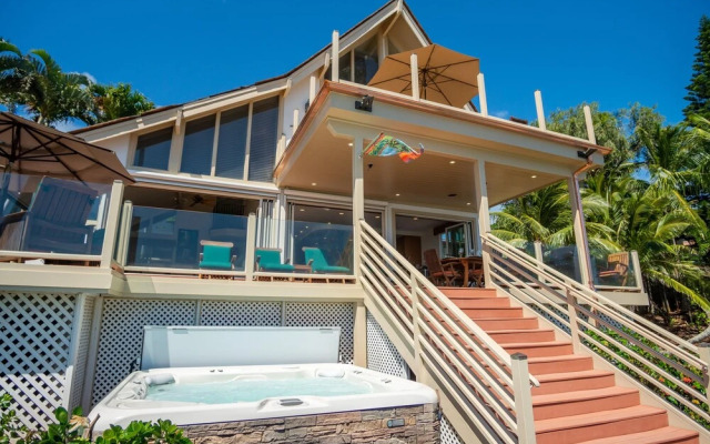 Turtle Cove 3 Bedroom Home by RedAwning