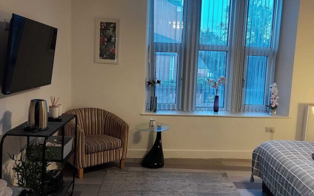 Charming 1-bed Studio in Preston