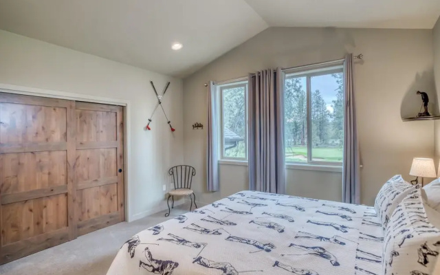 Pine Post Lodge