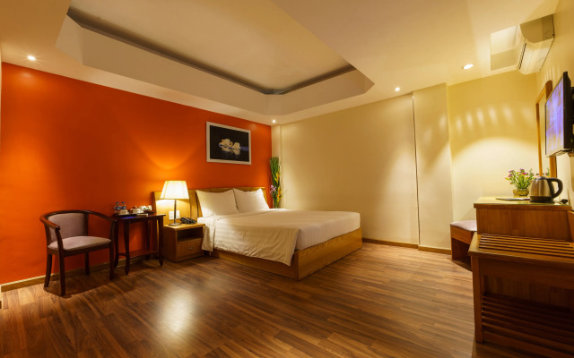 Roseland Corp Hotel