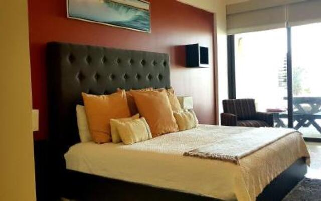 Los Veneros, Torre Agave