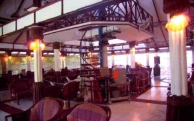 Velidhu Island Resort