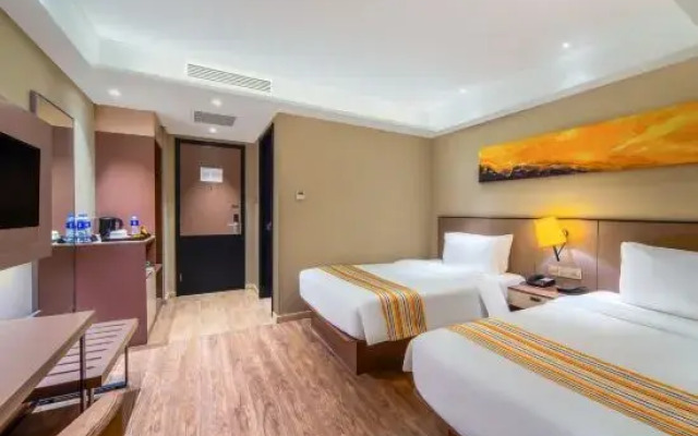 Home Inn Plus Guiyang Zaoshang Road