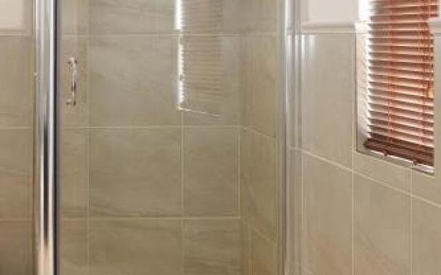 Hermanus Dorpshuys Guesthouse