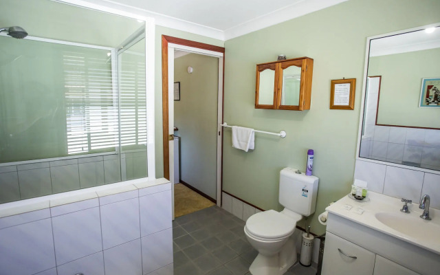 Ainslie Manor B&B