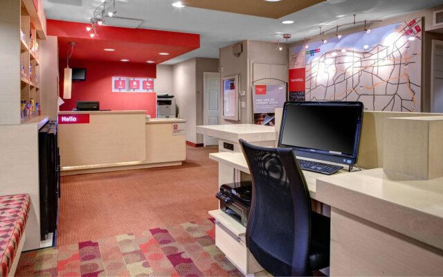 MainStay Suites Middleburg Heights Cleveland Airport