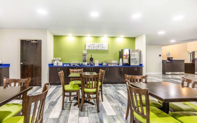 Travelodge by Wyndham Flowood
