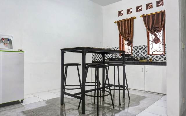 OYO 90846 Guesthouse Bintaro Asri Syariah