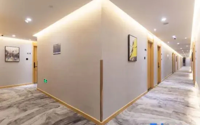 Huzhou Panting Hotel (China Zhili Children's Wear City)