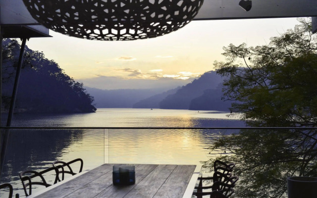 Calabash Bay Lodge