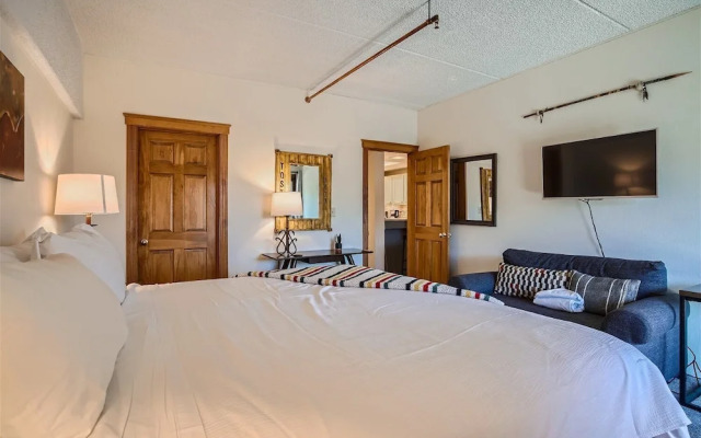 Your Next Vacay at Peak 9 Ski-in/ski-out