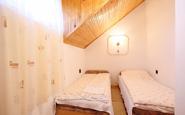 House Daisy 2 Balatonmariafurdo
